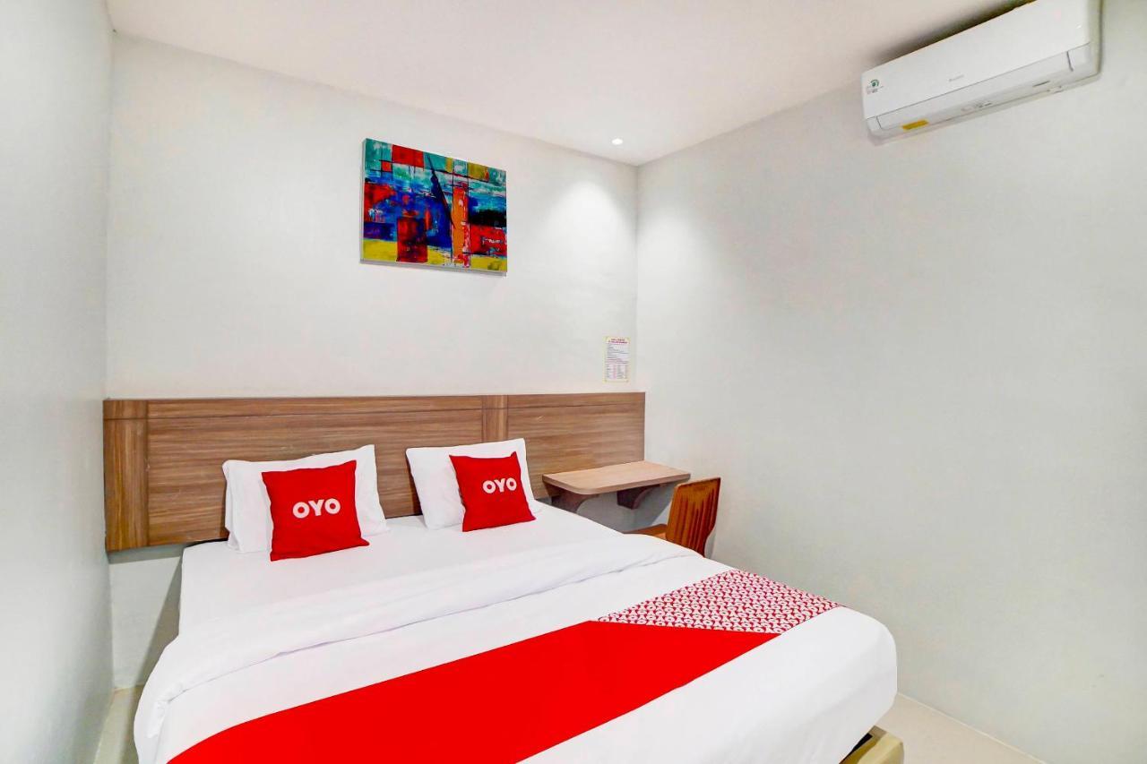 Oyo 91211 Mega Comfort Guest House 메단 외부 사진