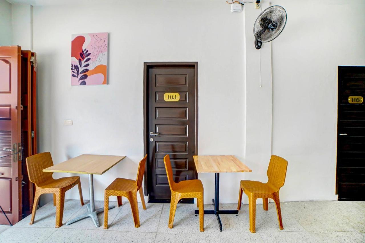 Oyo 91211 Mega Comfort Guest House 메단 외부 사진