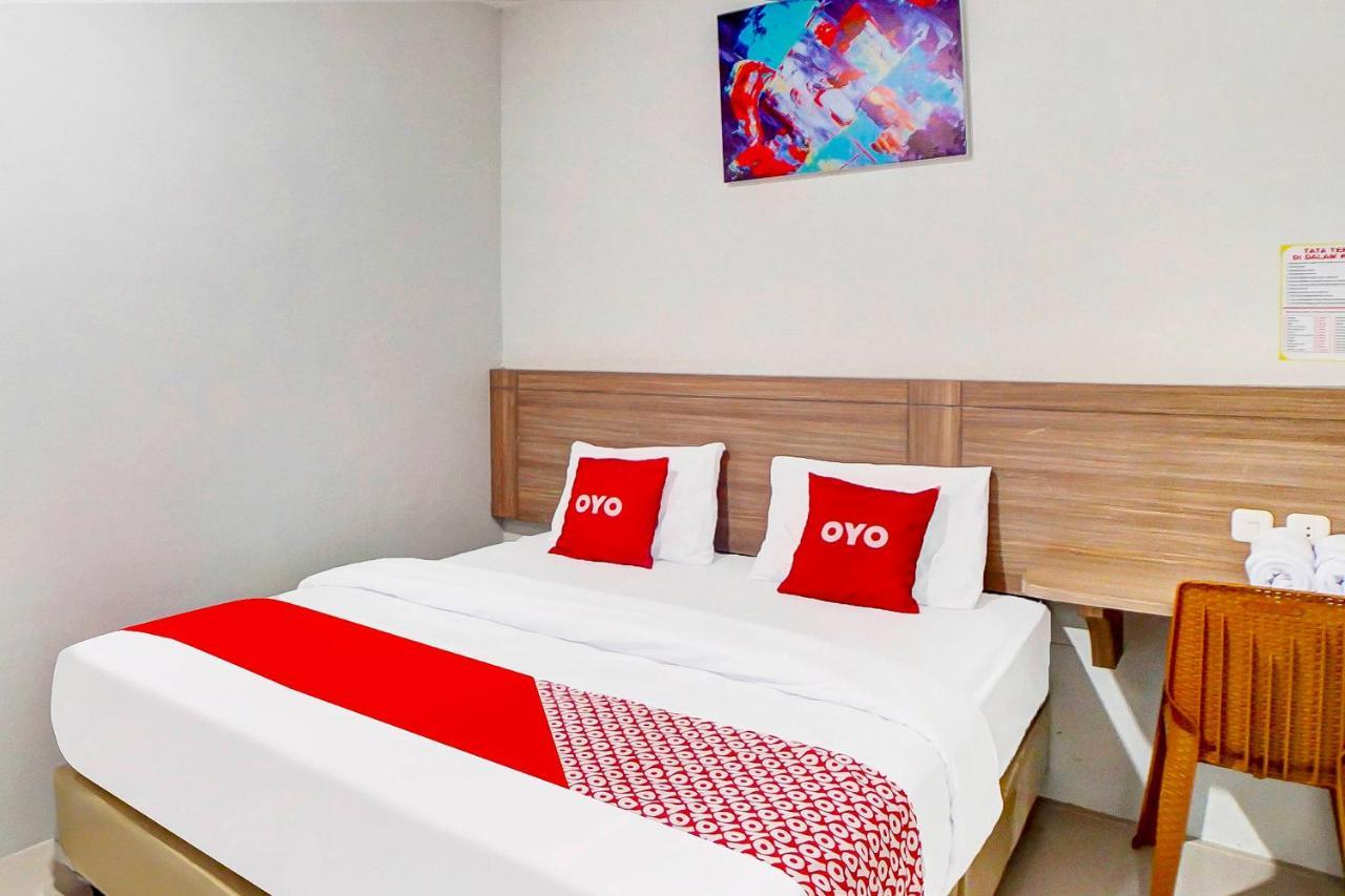 Oyo 91211 Mega Comfort Guest House 메단 외부 사진